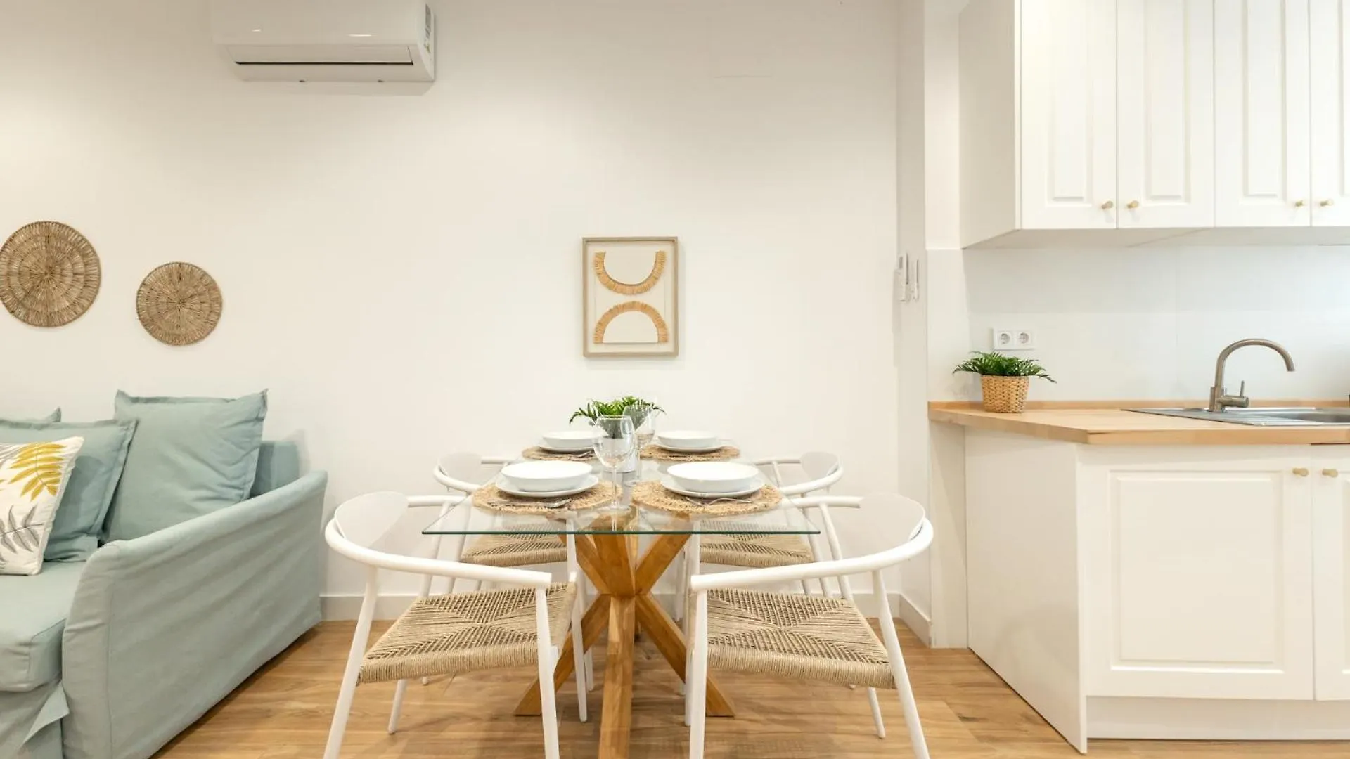 Isg Apartments Triana 1 Севилья