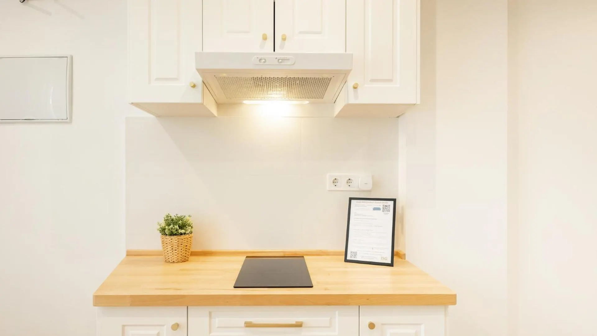Isg Apartments Triana 1 Севилья 0*,