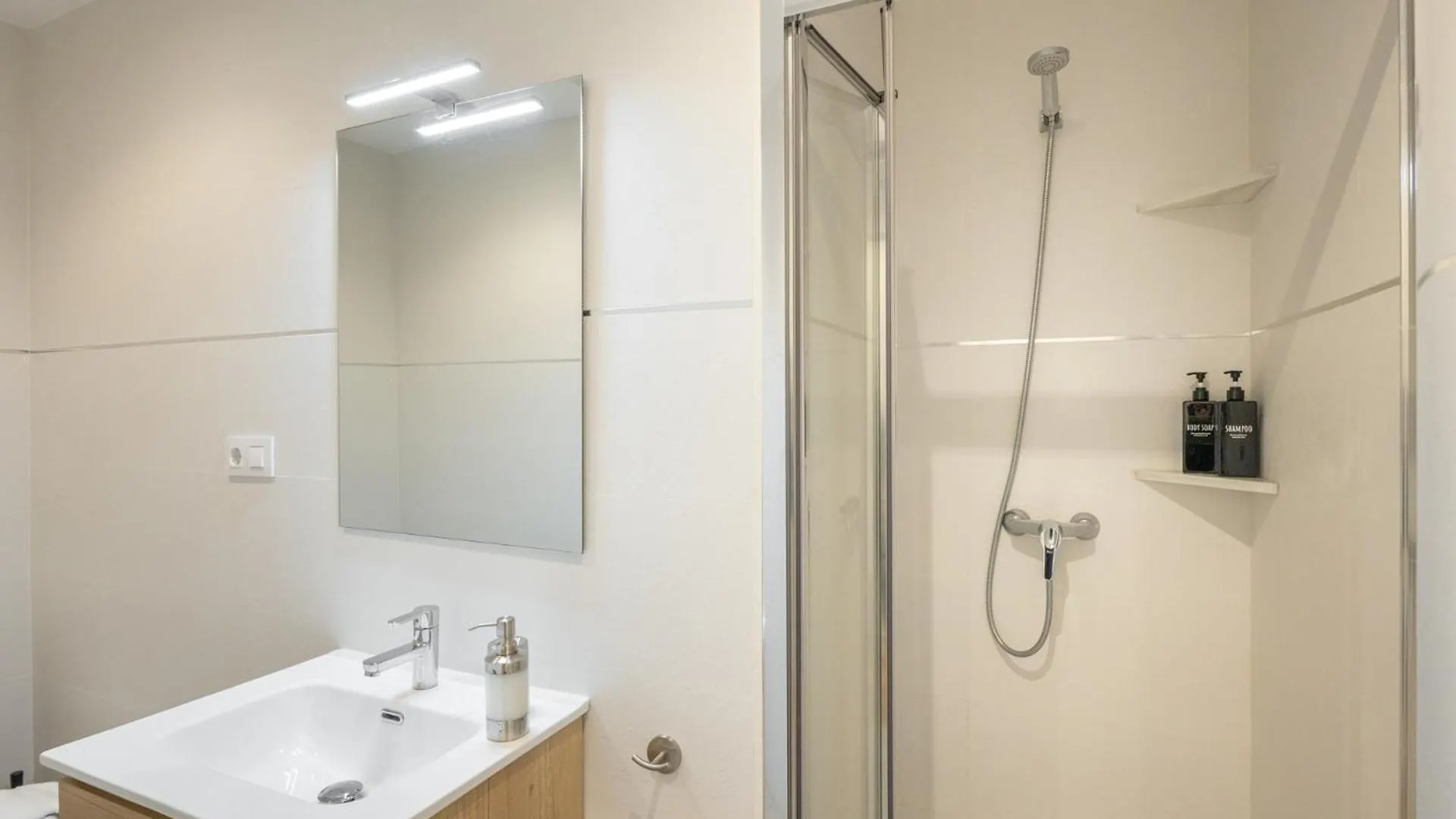 Isg Apartments Triana 1 Σεβίλλη Ισπανία